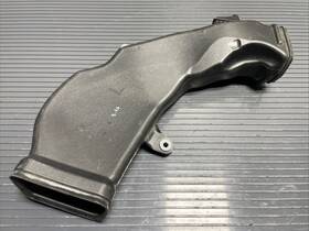 427129519a Audi 2008-2015 R8 Awd Left Drivers Side Air Intake Duct Pipe Tube Oem