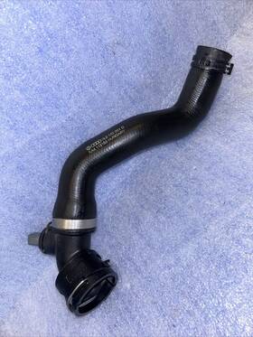 7l0122051d Audi 2007 - 2010 Q7 4l 3.6l Hose Tube Pipe Coolant Radiator Lower