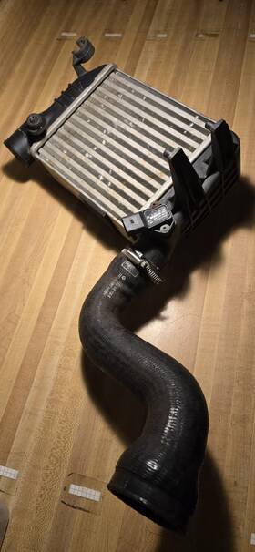 8e0145805 Audi Oem Vw Intercooler Core Charge Hose And Bosch Map Sensor 8e0 145 805
