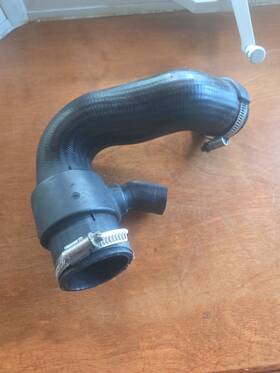 8e0145832s Audi A4 B6/b7 2004 1.8t Turbo Air Intercooler Pipe Hose