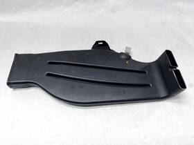 4m0-819-812-d Bentley 17-24 Audi Q7 Bentayga Rear Right Dashboard Lower Supply Air Duct Oem