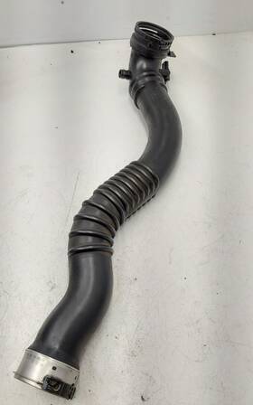 13627843531 Bmw 2013-2018 X3 Turbocharger Intercooler Inlet Duct Hose Oem 7605044