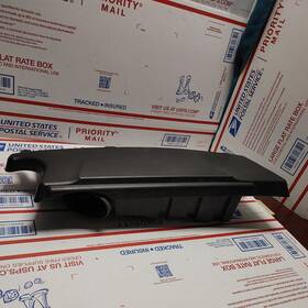13713402851 Bmw 2004 - 2006 E83 X3 Air Intake Duct Housing Box 1371 3402930-02 Oem