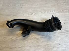 13717846272 Bmw 15-20 F80 F82 F83 M3 M4 Air Intake Charge Pipe Tube Duct