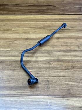 13908661421 Bmw 2019 - 2020 X7 G07 4.4l Fuel Tank Breather Hose Tube Pipe Line Oem