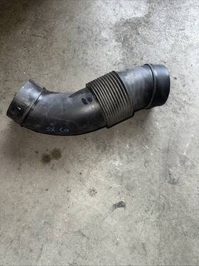 1438472 Bmw 2000-03 X5 E53 Air Filter Housing Duct Pipe