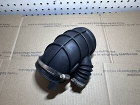 1438759 Bmw 04-06 E46 330ci Convertible Air Intake Hose Tube M6225