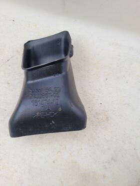 7132867-02 Bmw 7132868-02 2008 328xi 328i Floor Vent Oem Left Front 7132867-02 Bmw 7132868-02 2008 328xi 328i Floor Vent Oem Left Front