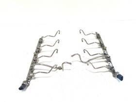7537318 Bmw 10-13 X5m S63 4.4l Left And Right Fuel Injector Rail Set Oem #a0.11
