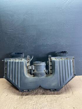 7548103 Bmw 2007 To 2010 E70 X5 4.8l Engine Air Intake Filter Hosuing Oem D2767 Dg1 7548103 Bmw 2007 To 2010 E70 X5 4.8l Engine Air Intake Filter Hosuing Oem D2767 Dg1