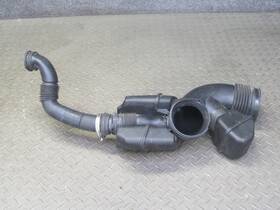 7556528 Bmw 07-08 E85 Z4 N52 3.0si Air Intake Resonator W Duct Oem