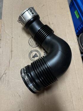 8095812 Bmw G80 G82 G83 M3 M4 S58 Right Front Intake Pipe Hose Gen 1371