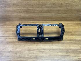 9498817 Bmw 2022-2025 I4 G26 Front Center Radiator Air Duct Support Oem