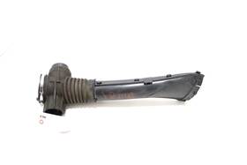 84119670 Buick 2017 - 2020 Envision 2.5l Engine Intake Air Cleaner Duct Tube Pipe Oem