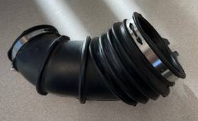 25736886 Cadillac 03-07 Cts 3.2 L Duct Air Cleaner Outlet Rear Used Oem 25736886 Cadillac 03-07 Cts 3.2 L Duct Air Cleaner Outlet Rear Used Oem