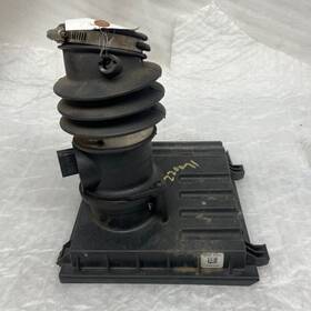 25777728 Chevrolet 2006-2009 Impala Air Cleaner Lid Airflow Sensor Intake Hose Tube Duct