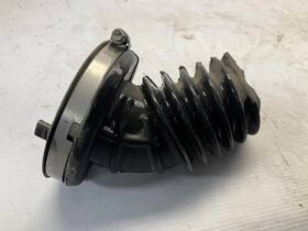338.gm1m20 Chevrolet 16-22 Malibu Lt 1.5l At Air Cleaner Outlet Tube T