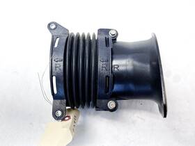 84845502 Chevrolet 20-22 Corvette Right Rh Passenger Side Air Intake Duct Tube Pipe Oem