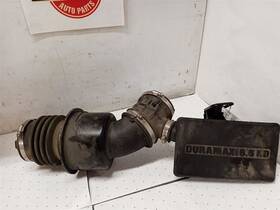 338.gm8b23 Chevrolet Truck Air Inlet Duct Tube With Resonator From 2023 Silverado 3500 6.6l Turbo Diesel 2675