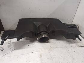 338.gm8m16 Chevrolet Truck Gm 20931028 Air Duct Tube With Resonator From 2016 Silverado 1500 5.3l 11288333