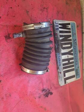 399.gm8195 Chevrolet Truck 94 95 96 97 S10 Pickup 2.2 Air Intake Hose 25161847