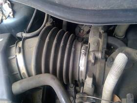 338.ch1605 Chrysler Town Coun 2005 Air Tube/resonator 3755716