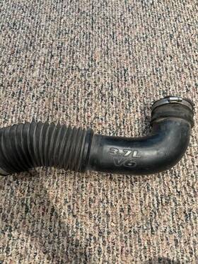 53013724aa Chrysler 2004-2007 Jeep Liberty 3.7l Oem Intake Tube Hose 04 05 06 07 Original