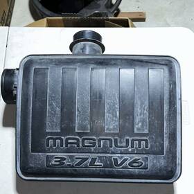 53032047aa Dodge 2002-2006 Ram 1500 3.7l V6 Magnum Air Intake Cleaner Resonator Box Oem