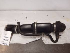 338.ch8m18 Dodge Truck 14-19 Ram 3.0l Ecodiesel V6 Air Cleaner Intake Duct Tube Genuine Oem 12392263