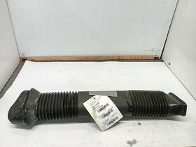 338.ch8m96 Dodge Truck Air Intake Inlet Tube From 1996 Ram 1500 5.9l Magnum 12522062