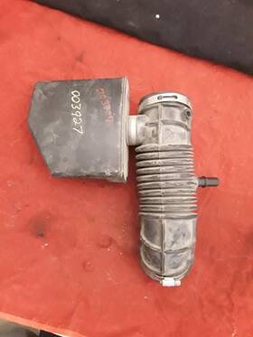 338.fd1i06 Ford Freestyle 2006 Air Tube/resonator 446938