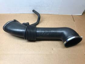 Ford 6.8 F-250 F-350 2005 Excursion 6.8l V10 Engine Air Cleaner Outlet Duct Intake Hose Tube