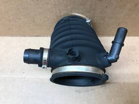 6s43-9r504-ba Ford 2007 Focus 2.0l Pzev Air Cleaner Outlet Duct Intake Hose