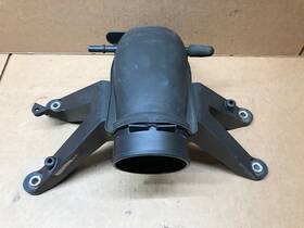 7l1-9a589-ab Ford 7l1z-9661-b 2009 F-250 5.4l Super Duty Engine Throttle Body Spacer Elbow