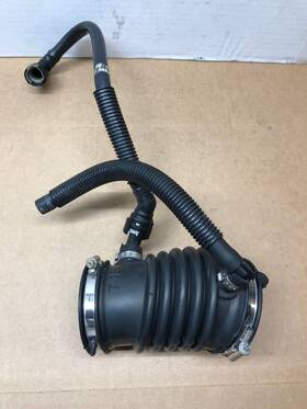8s43-9r504-af Ford 2009 Focus 2.0l Engine Air Cleaner Outlet Duct Intake Hose Tube Pipe Pcv
