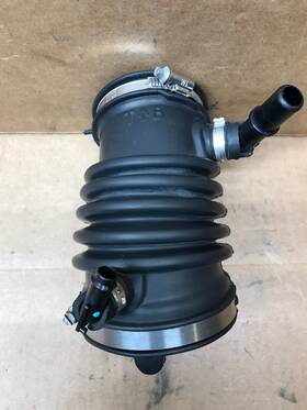 8s43-9r504-ah Ford 8s4z-9b659-a 2011 Focus 2.0l Engine Air Cleaner Outlet Duct Intake Hose
