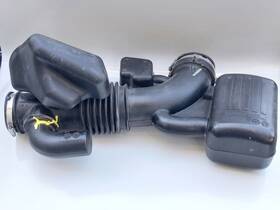 9l349f805be Ford 2009-10 Expedition Navigator Air Intake Duct Tube Oem Pn