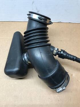 8m64-9f805-aa Ford 9m6e-6853-aa 2009 Escape Hybrid 2.5l Oem Engine Air Cleaner Outlet Duct Intake Hose Tube