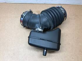 Ae53-9f805-dg Ford 2010 Fusion 3.0l Oem Engine Air Cleaner Outlet Duct Intake Hose Tube Pipe