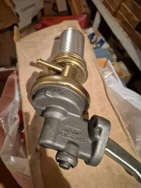 C3az-9350-u Ford C0ae-9350-b Brand New Nos 1963 Carter Fuel Pump