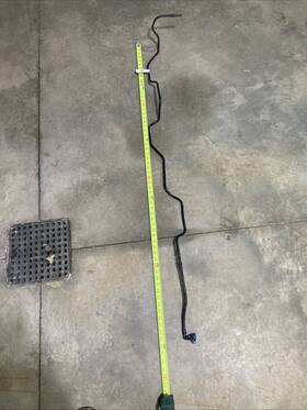 Hc34-9d661-ag Ford Fuel Evaporator Purge Line From A 2018 F350 With 6.2 L Gas Engine F250