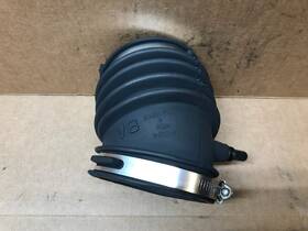 10350741 General Motors 2005 Pontiac Grand Prix 5.3l Engine Air Cleaner Outlet Duct Intake Hose