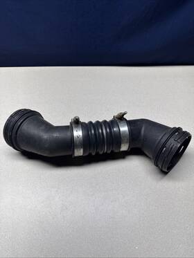 General Motors 15102148 Lbz-lmm Pass Side Intercooler Pipe Cold Duramax Diesel 6.6 Oem Gm