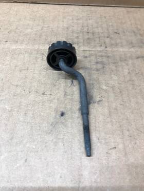 1631849 General Motors 1991 Cadillac Deville 4.9l Air Cleaner Bonnet Hat Wing Nut Threaded Rod