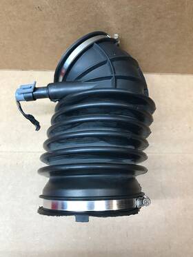 24503447 General Motors 1995 Buick Regal 3.8l Engine Air Cleaner Outlet Duct Intake Hose Tube