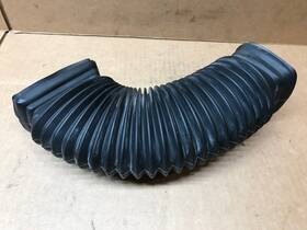 25098665 General Motors 25098009 1991 Chevrolet Caprice 5.0l Engine Air Cleaner Outlet Duct Hose Tube
