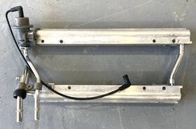 17094083 Gm 1994-1996 Corvette C4 Passenger Exit Fuel Rails With Regulator And Vacuum Line Oem