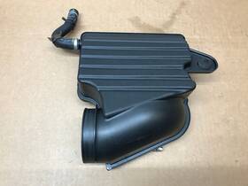 22731253 Gm 2004 Saturn Ion 2.2l Oem Ecotec Engine Air Cleaner Outlet Duct Intake Resonator