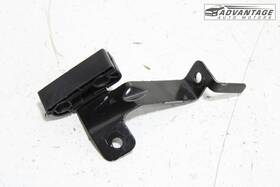 23218682 Gm 2017-2022 Chevrolet Colorado Fuel Feed And Return Pipe Clip Oem