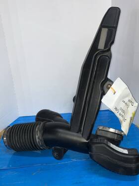 Gm 23433912 Genuine Air Cleaner Outlet Duct